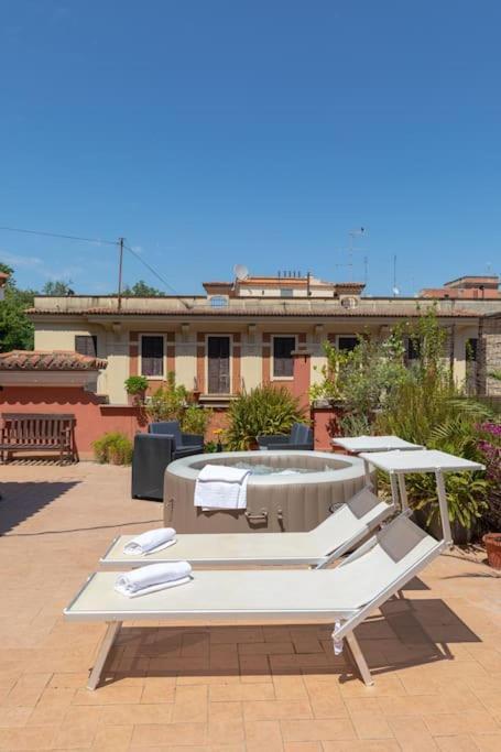 Penthouse With Jacuzzi On Private Terrace In Trastevere Rom Eksteriør billede