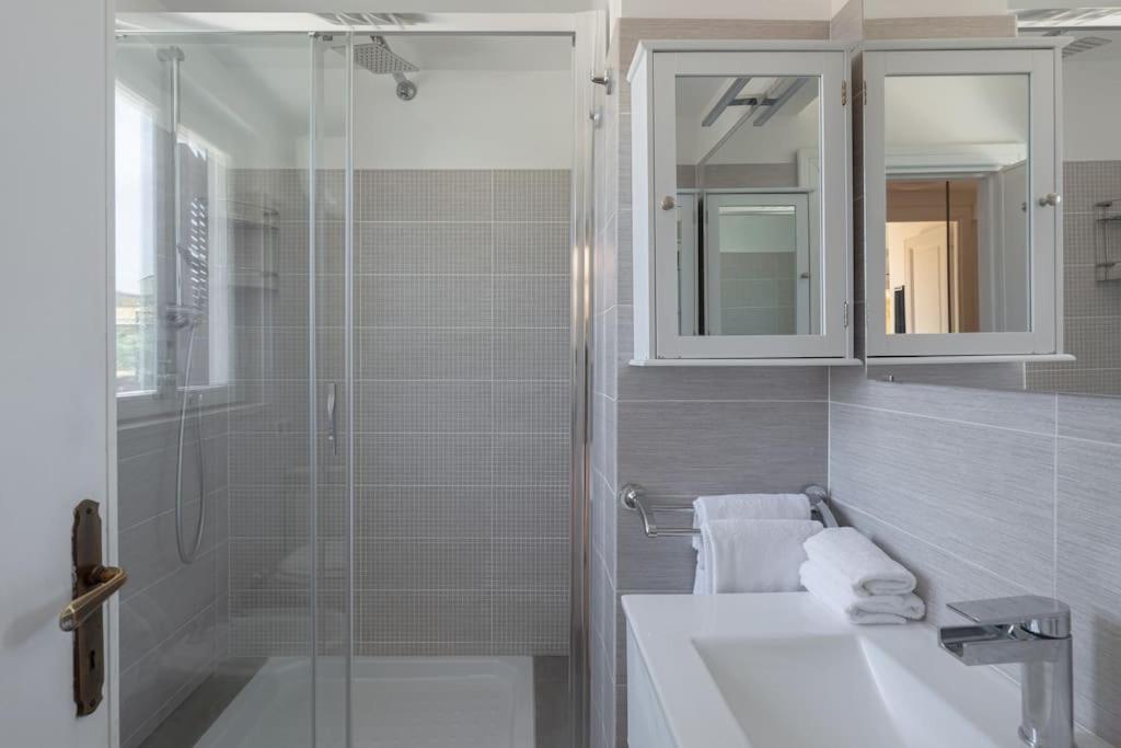 Penthouse With Jacuzzi On Private Terrace In Trastevere Rom Eksteriør billede